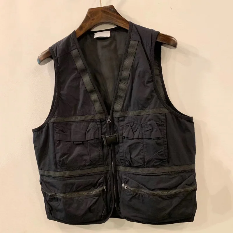 #8825 Autumn Jacket Multifunctional Waistcoat Tooling Pocket Vest Zipper All-match Waistcoats 5 Colors M-2XL
#8825 Autumn Jacket Multifunctional Waistcoat Tooling Pocket Vest Zipper All-match Waistcoats 5 Colors M-2XL