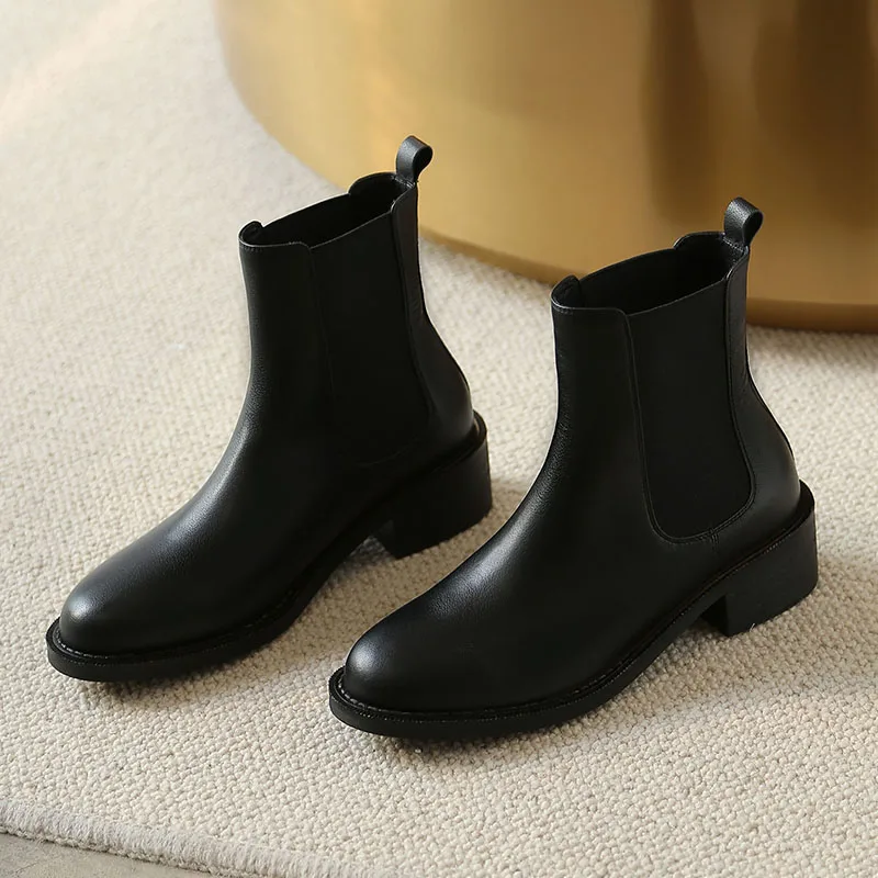 Women's genuine leather elastic patchwork slip-on low heel comfortable autumn ankle boots round toe gradient color short shoes
Women's genuine leather elastic patchwork slip-on low heel comfortable autumn ankle boots round toe gradient color short shoes