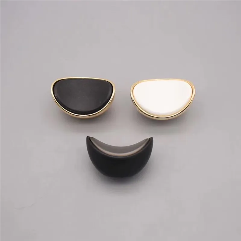 KK&FING New Nordic Light Luxury Gold Cabinet Knobs and Handles Shoe Cabinet Wardrobe Wine Cabinet Knobs Drawer Pulls Hardware
KK&FING New Nordic Light Luxury Gold Cabinet Knobs and Handles Shoe Cabinet Wardrobe Wine Cabinet Knobs Drawer Pulls Hardware