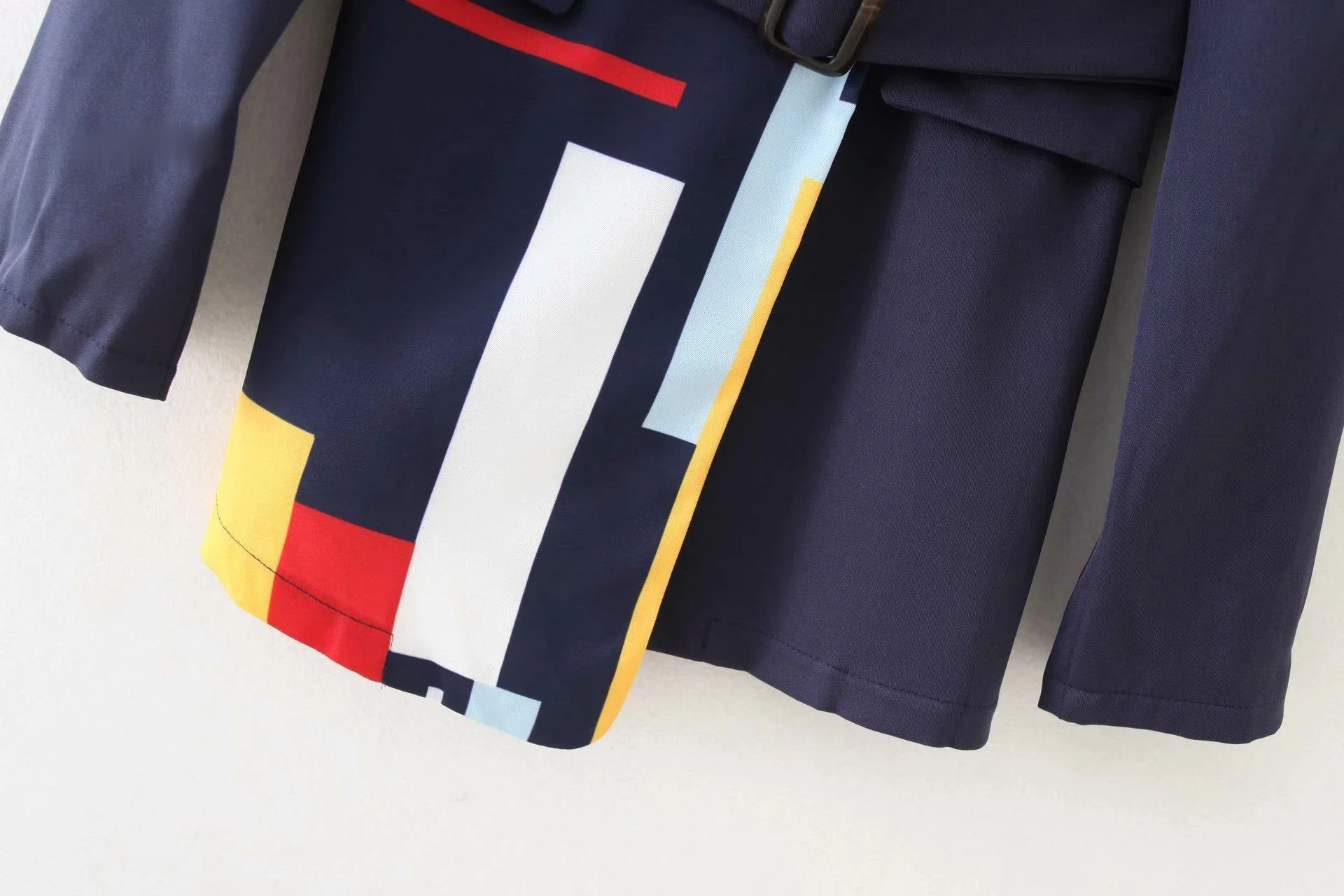 Zoulv 2021 High Quality Women Fashion Stripe Patchwork Blazer Pocket Elegant Office Lady Work Blazer Suit 
Zoulv 2021 High Quality Women Fashion Stripe Patchwork Blazer Pocket Elegant Office Lady Work Blazer Suit