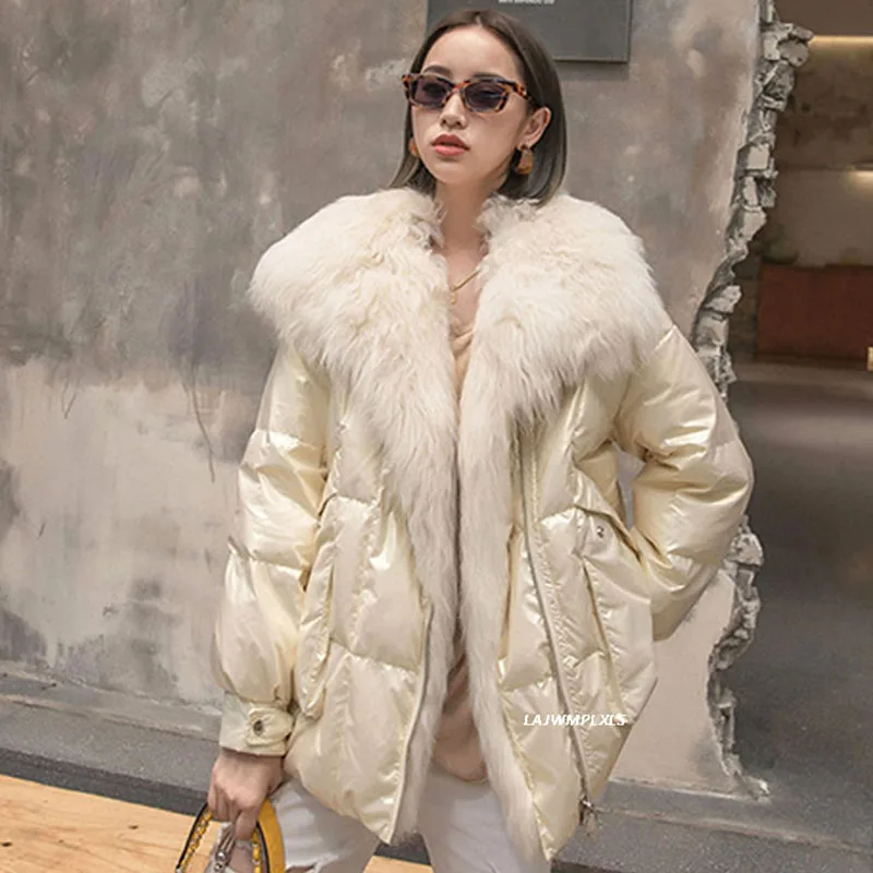 Elegant 2021 Winter Glossy Thick Warm Down Parkas Real Fur Coat Female Large Fur Collar 90% Duck Down Jacket Women Clothes
Elegant 2021 Winter Glossy Thick Warm Down Parkas Real Fur Coat Female Large Fur Collar 90% Duck Down Jacket Women Clothes
