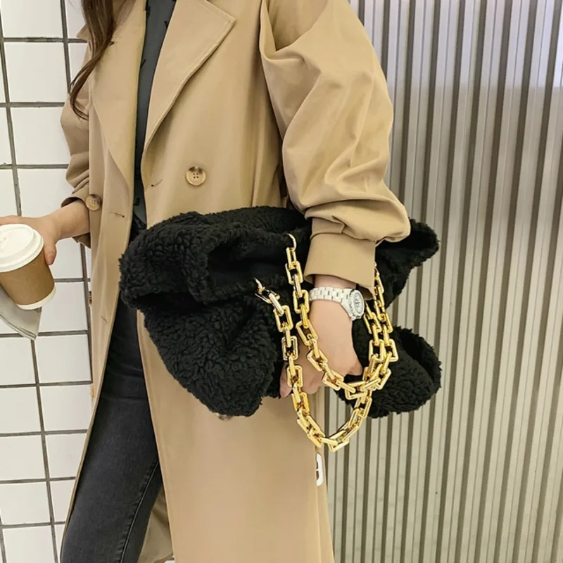Handbag 2020 Winternew Soft Plush Chain Handbag Tend Branded Shoulder Messager Bags Women's Travel Totes Lady Hand Bag
Handbag 2020 Winternew Soft Plush Chain Handbag Tend Branded Shoulder Messager Bags Women's Travel Totes Lady Hand Bag