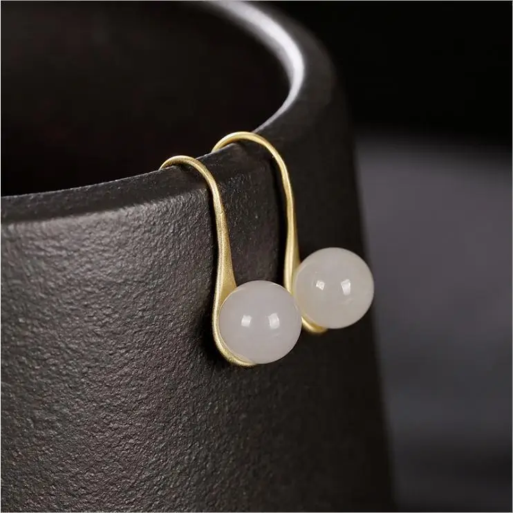 S925 Sterling Silver Natural Hetian Jade White Jade Earrings Women's Simple Gilding Earrings Women's High Sense Graceful Ear Orn
S925 Sterling Silver Natural Hetian Jade White Jade Earrings Women's Simple Gilding Earrings Women's High Sense Graceful Ear Orn