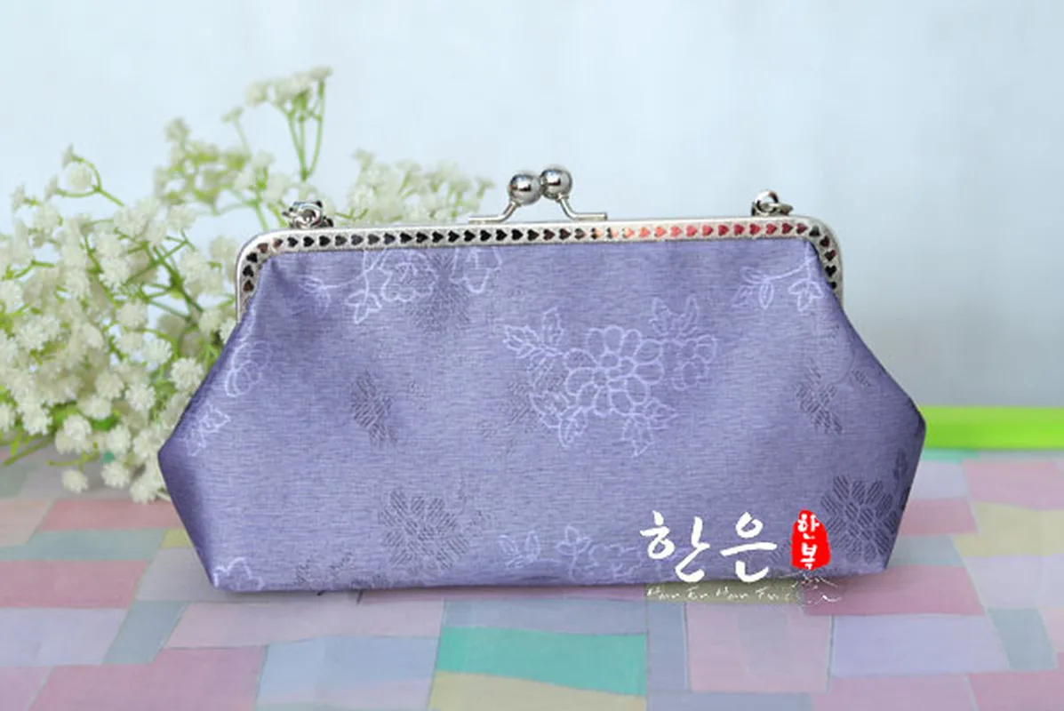 South Korea Imported Korean Clothing Handbags Mothers's Colors Hand Bags For Women New Purses And Handbags Designer Bags 
South Korea Imported Korean Clothing Handbags Mothers's Colors Hand Bags For Women New Purses And Handbags Designer Bags
