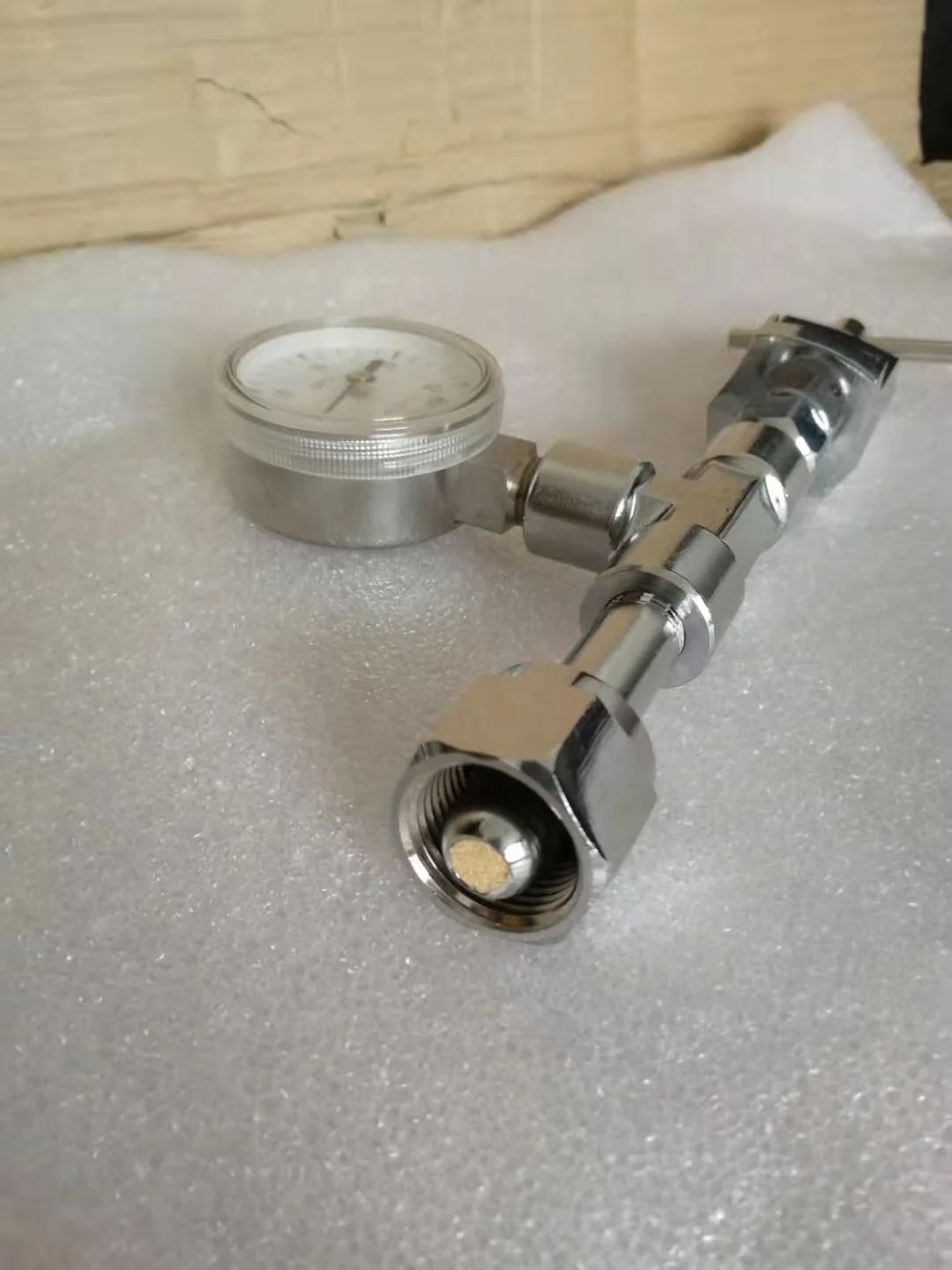 western style medical cylinder oxygen bridge regulator for CGA870 and CGA540 connection
western style medical cylinder oxygen bridge regulator for CGA870 and CGA540 connection