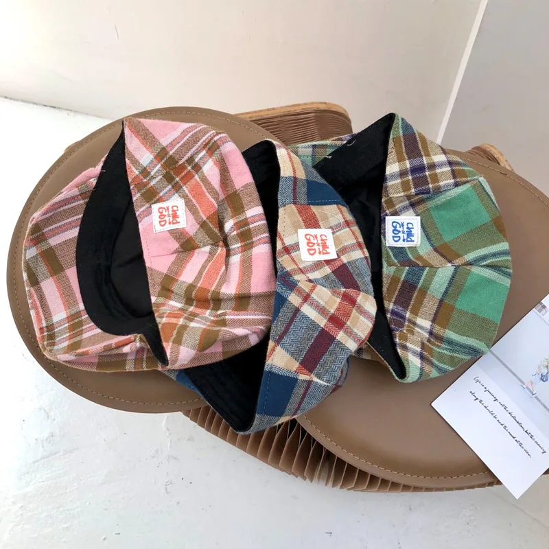 2021 New Harajuku Style Plaid Embroidered Beret Hat Summer Art Teenage Casquette Fashion Painter Caps Outdoor Casual Stripe Hats
2021 New Harajuku Style Plaid Embroidered Beret Hat Summer Art Teenage Casquette Fashion Painter Caps Outdoor Casual Stripe Hats