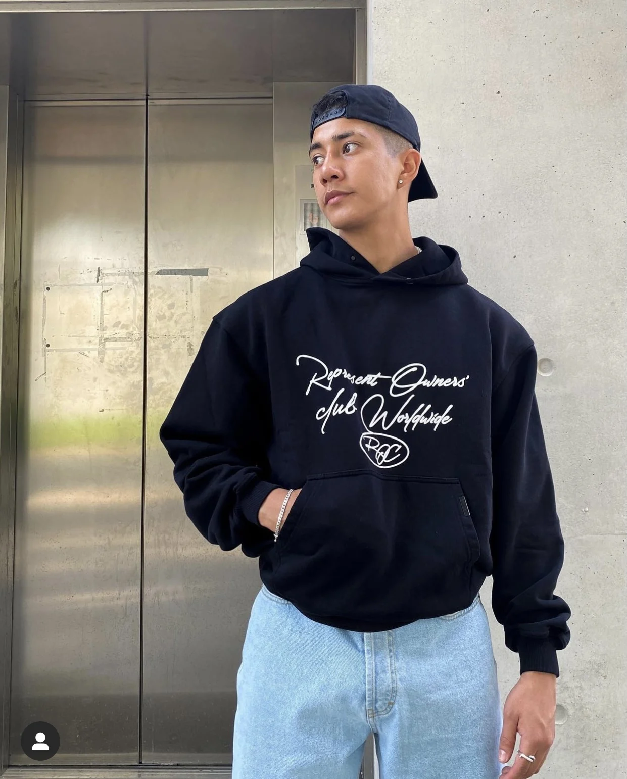 OWNERS CLUB Represent Sweatshirts Men Women 1:1 Best Quality High Street Pullover Oversized Black Hoodie
OWNERS CLUB Represent Sweatshirts Men Women 1:1 Best Quality High Street Pullover Oversized Black Hoodie