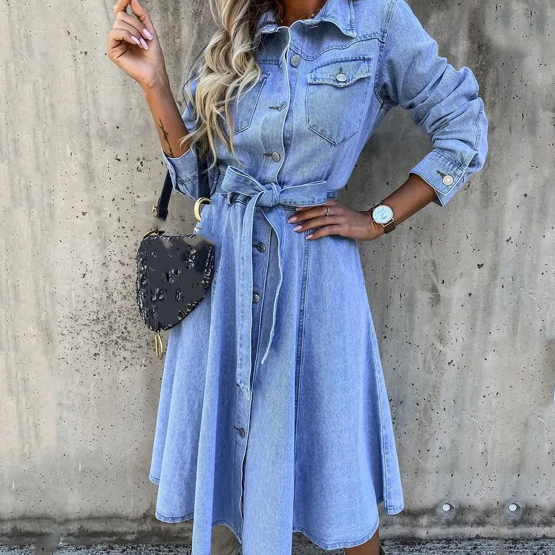 Streetwear Blue Denim Button Women Dress Casual High Waist Pocket Turn Down Collar Dresses Spring Female A-line Dresses Vestidos
Streetwear Blue Denim Button Women Dress Casual High Waist Pocket Turn Down Collar Dresses Spring Female A-line Dresses Vestidos