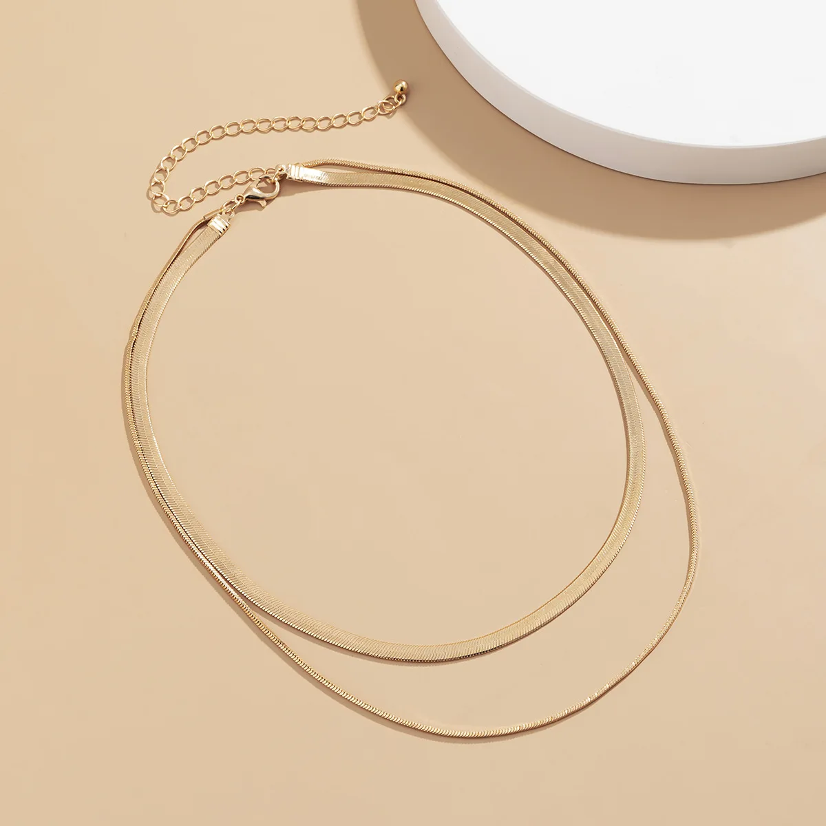 Trendy Layered Flat Blade Snake Link Chain Choker Necklace Women Vintage Jewelry Metal Simple Gold Color Collar Necklace 2021
Trendy Layered Flat Blade Snake Link Chain Choker Necklace Women Vintage Jewelry Metal Simple Gold Color Collar Necklace 2021