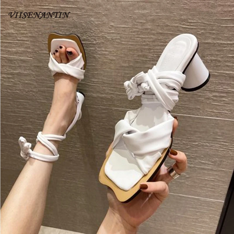 Black and White Genuine Leather Cross Straps Thick-heeled High-heeled Sandals Summer Sweet Lady Fairy Style Casual Sandals Women
Black and White Genuine Leather Cross Straps Thick-heeled High-heeled Sandals Summer Sweet Lady Fairy Style Casual Sandals Women