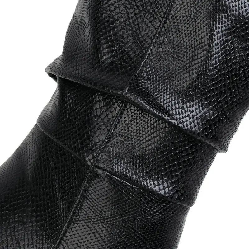 Women's Shoes
Women's Shoes