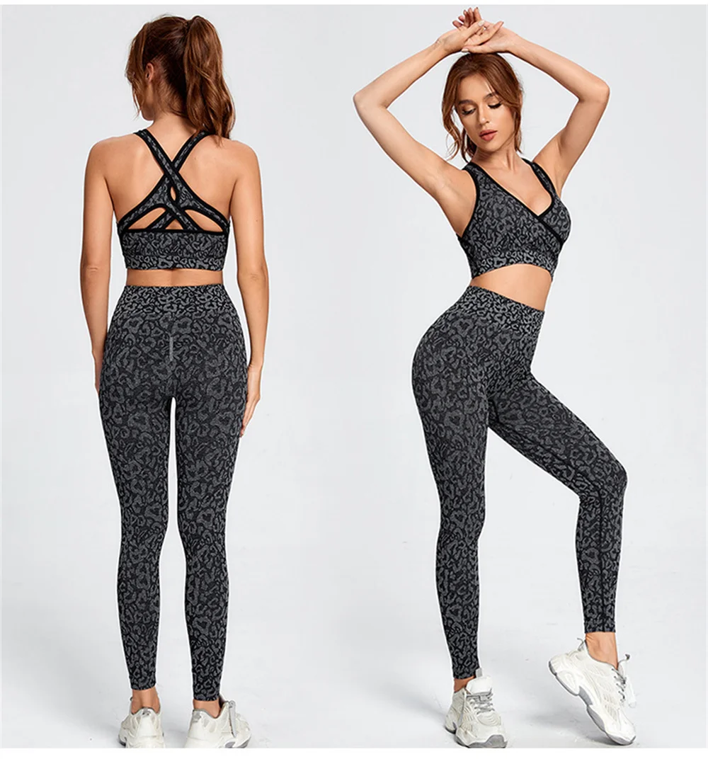Спортивный бесшовный костюм, женская спортивная одежда, Высокоэластичный леопардовый комплект для йоги, спортивный комплект из 2 предметов... 
Спортивный бесшовный костюм, женская спортивная одежда, Высокоэластичный леопардовый комплект для йоги, спортивный комплект из 2 предметов...