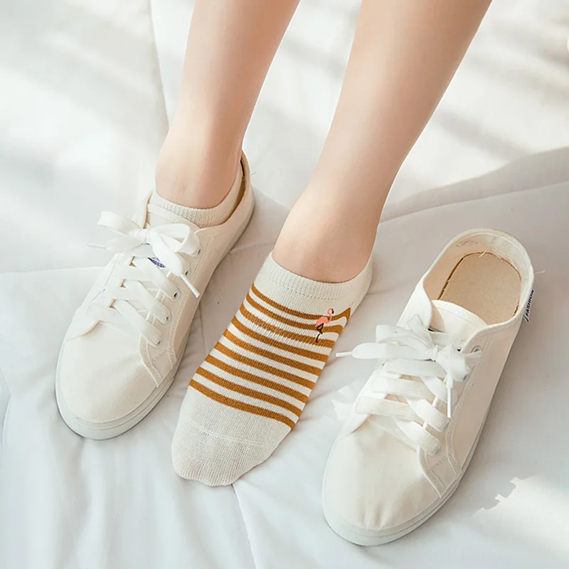 Cute Flamingo Embroidered Socks For Women Harajuku Japanese Style Striped Cotton Sock Students Invisible Boat Soxs Short Socks
Cute Flamingo Embroidered Socks For Women Harajuku Japanese Style Striped Cotton Sock Students Invisible Boat Soxs Short Socks