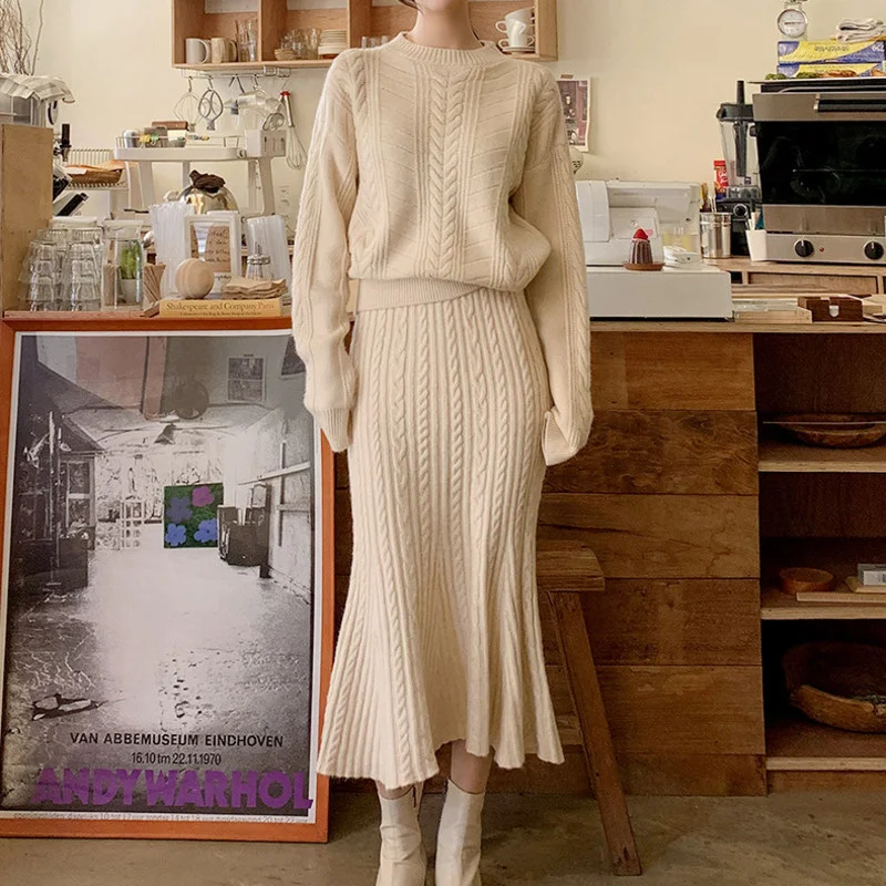 High Quality Fall Winter Korean Fashion Knitted 2 Piece Set Women Sweater Pullover + Mermaid Skirts Sets Casual Two Piece Suits
High Quality Fall Winter Korean Fashion Knitted 2 Piece Set Women Sweater Pullover + Mermaid Skirts Sets Casual Two Piece Suits