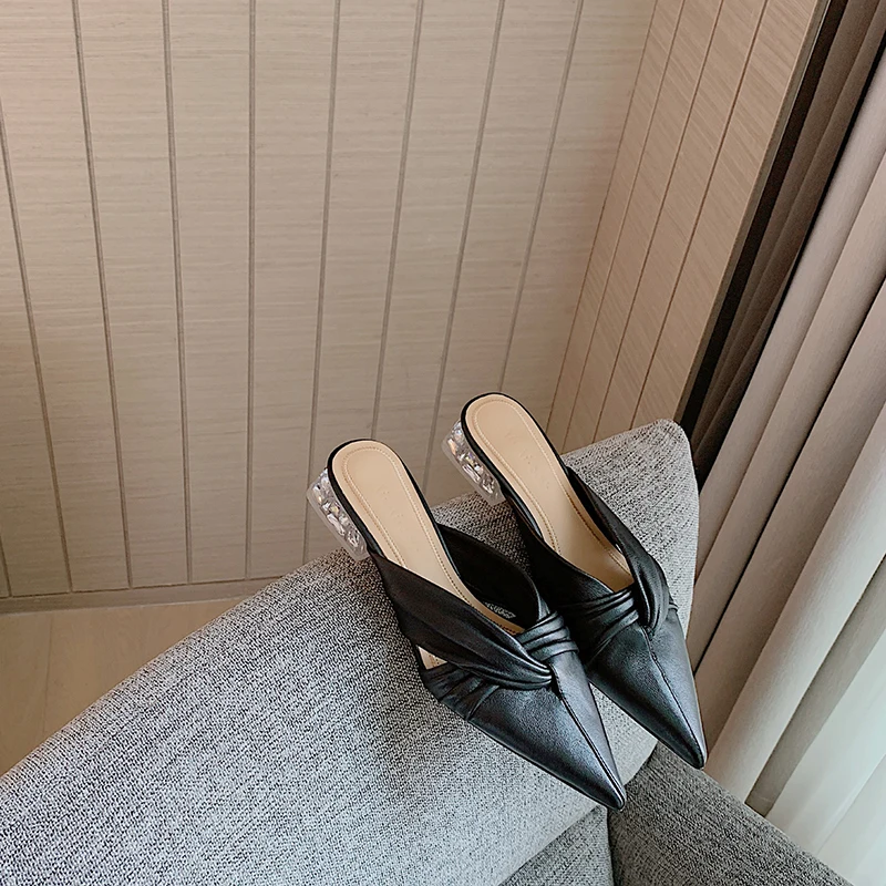 ISNOM 2021 Women Mules Square Open Toe Genuine Leather Slippers Bling Gold Bowtie Pearl Mules Ladies Summer Slippers Shoes
ISNOM 2021 Women Mules Square Open Toe Genuine Leather Slippers Bling Gold Bowtie Pearl Mules Ladies Summer Slippers Shoes