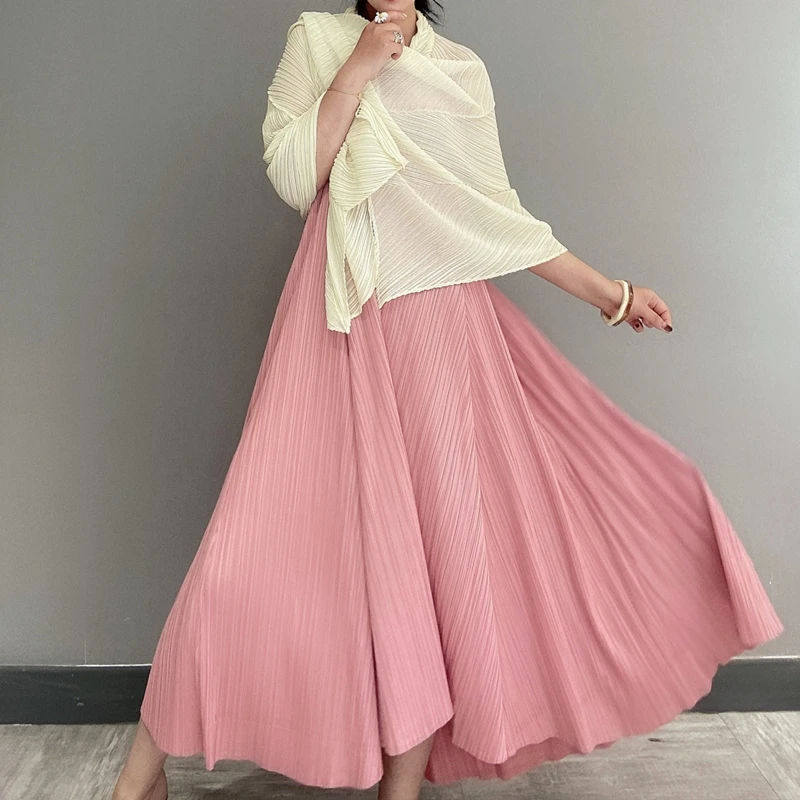 New Spring Summer Miyake V-Neck Cherry blossom pink Sleeveless Pleated oversized One-piece A-Line Dress Korean elegant clothes
New Spring Summer Miyake V-Neck Cherry blossom pink Sleeveless Pleated oversized One-piece A-Line Dress Korean elegant clothes