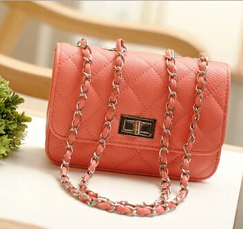 Fashion new handbags High quality PU leather Women bag Small incense wind chain Lozenge Shoulder bag Lock Stereotypes lattice
Fashion new handbags High quality PU leather Women bag Small incense wind chain Lozenge Shoulder bag Lock Stereotypes lattice