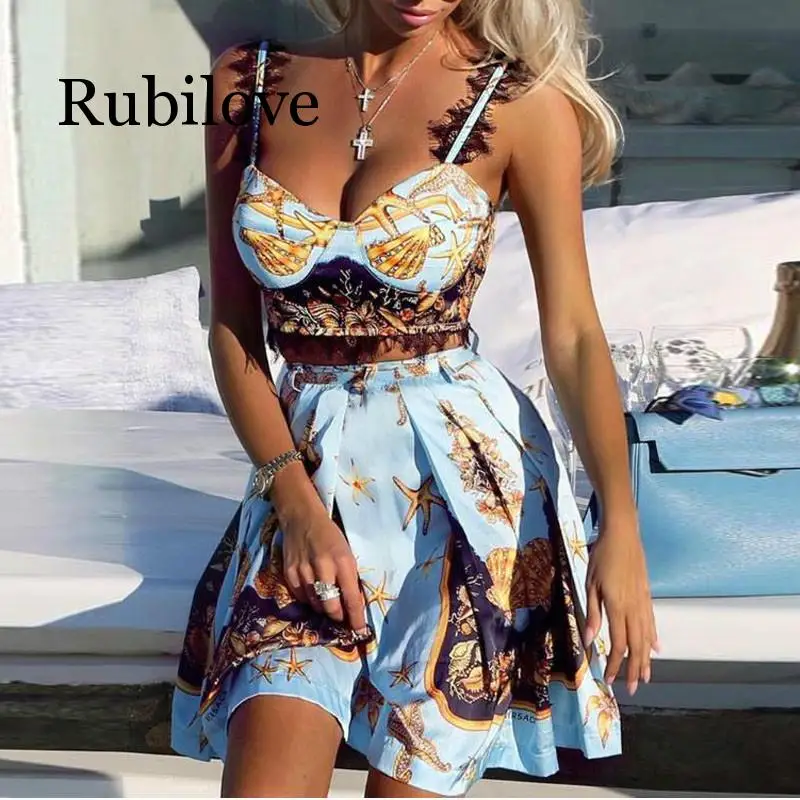 

2020 Women Two Piece Sets Lace Insert Print Top & Pleated Above Knee Mini Skirt Set Plunge V-neck Low Cut Backless Sexy Sets