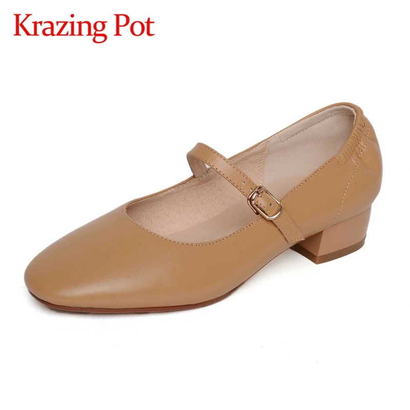Krazing Pot/женские туфли-лодочки из натуральной кожи в сдержанном стиле; Универсальные женские туфли-лодочки с круглым носком на среднем квадра...
Krazing Pot/женские туфли-лодочки из натуральной кожи в сдержанном стиле; Универсальные женские туфли-лодочки с круглым носком на среднем квадра...