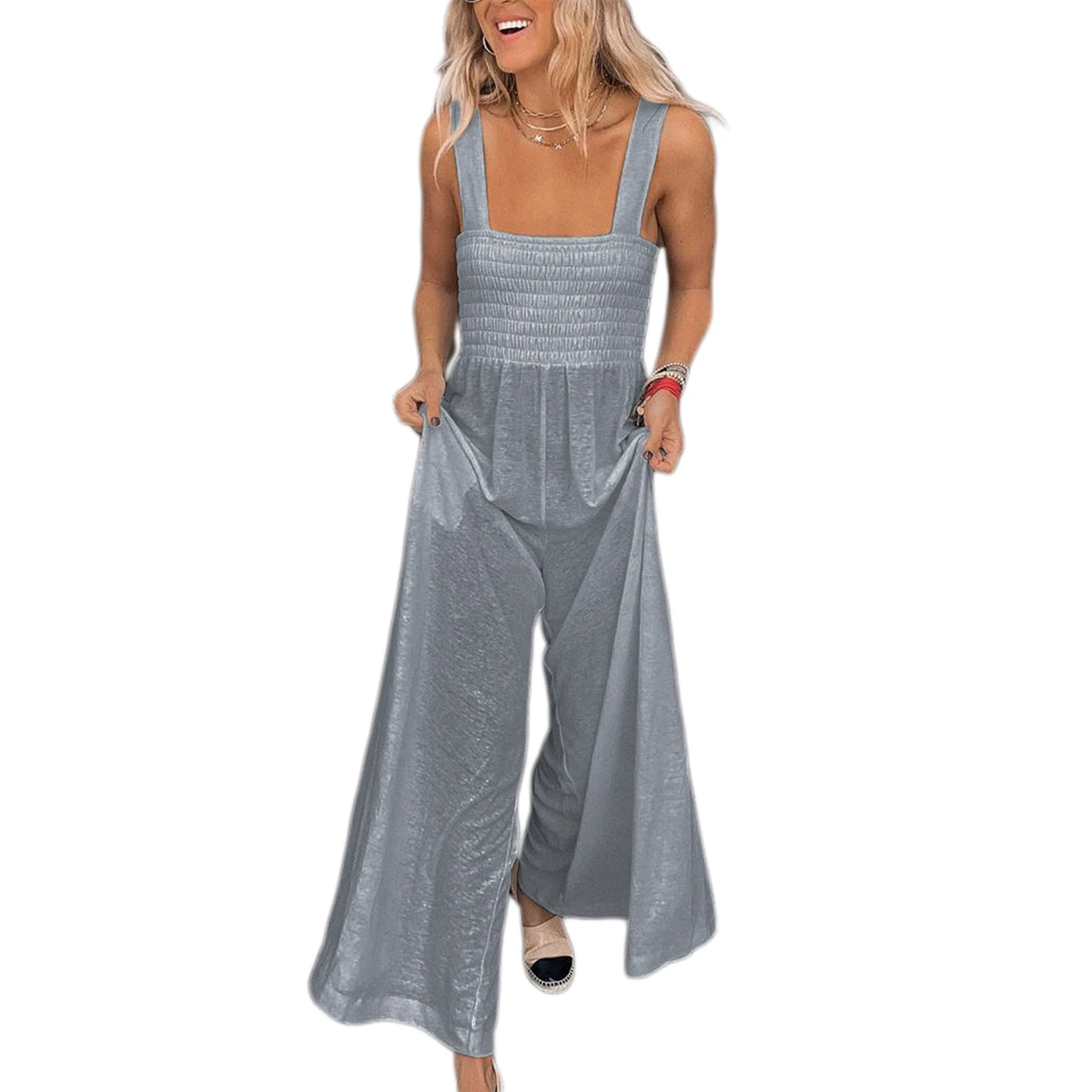 Women Jumpsuit Sleeveless Patchwork Pleated Sling Loose Wild Fashion Low Chest Wide Leg Design Long Jumpsuit Romper
Women Jumpsuit Sleeveless Patchwork Pleated Sling Loose Wild Fashion Low Chest Wide Leg Design Long Jumpsuit Romper