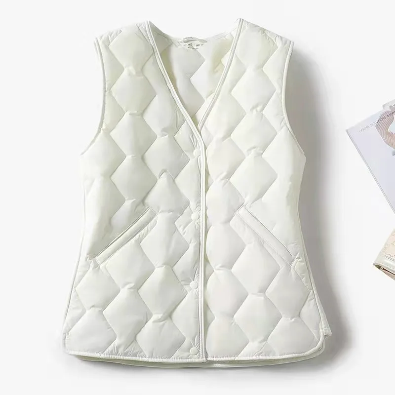 2021 European and American ladies plus size down cotton lightweight collarless vest 2376
2021 European and American ladies plus size down cotton lightweight collarless vest 2376