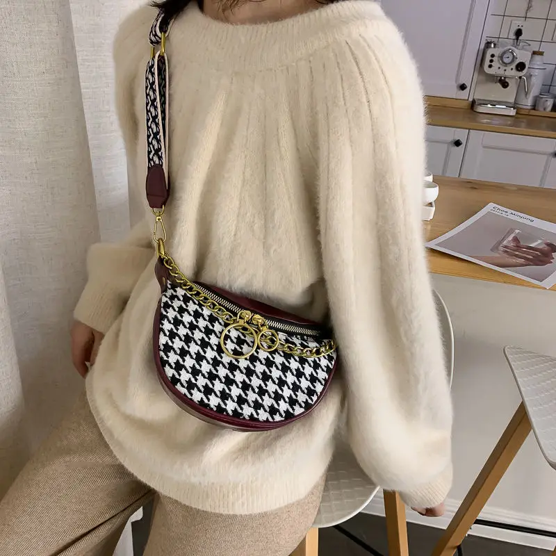 Autumn and Winter Air Bag Female Bag New 2019 Korean Version of the Fashion Woven Wild Chain Shoulder Messenger Chest Bag
Autumn and Winter Air Bag Female Bag New 2019 Korean Version of the Fashion Woven Wild Chain Shoulder Messenger Chest Bag