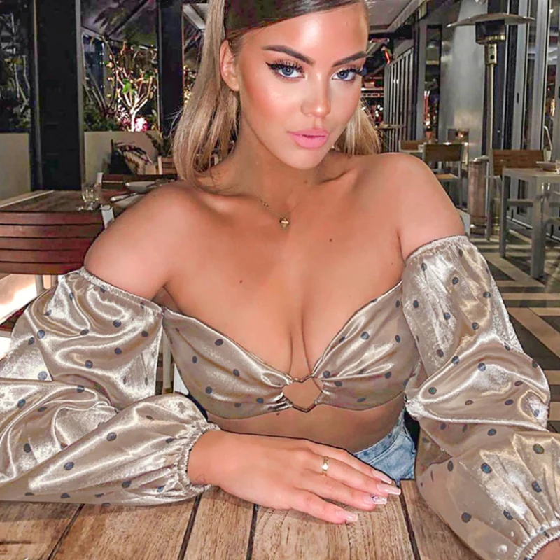 Crop Tops Women Y2k Sexy Hollow Out Dots Long Puff Sleeve Tops Summer Wave Metal Buckle Tube Bluzki Damskie Off Shoulder Party 
Crop Tops Women Y2k Sexy Hollow Out Dots Long Puff Sleeve Tops Summer Wave Metal Buckle Tube Bluzki Damskie Off Shoulder Party