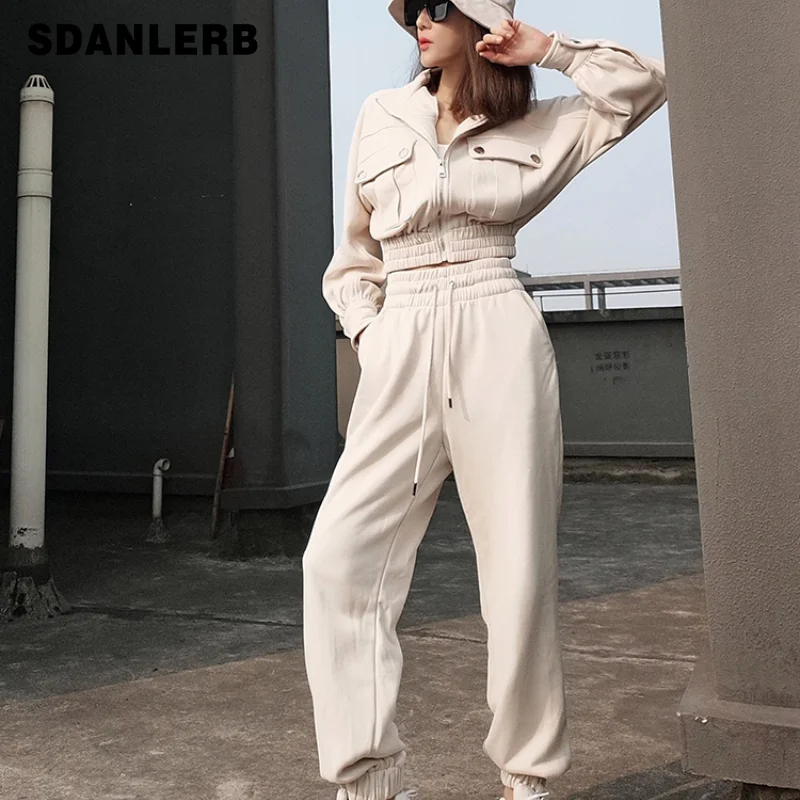 Уличный повседневный комплект из двух предметов, модная женская толстовка, пальто с длинным рукавом, комбинезон, спортивные брюки с завышен... 
Уличный повседневный комплект из двух предметов, модная женская толстовка, пальто с длинным рукавом, комбинезон, спортивные брюки с завышен...