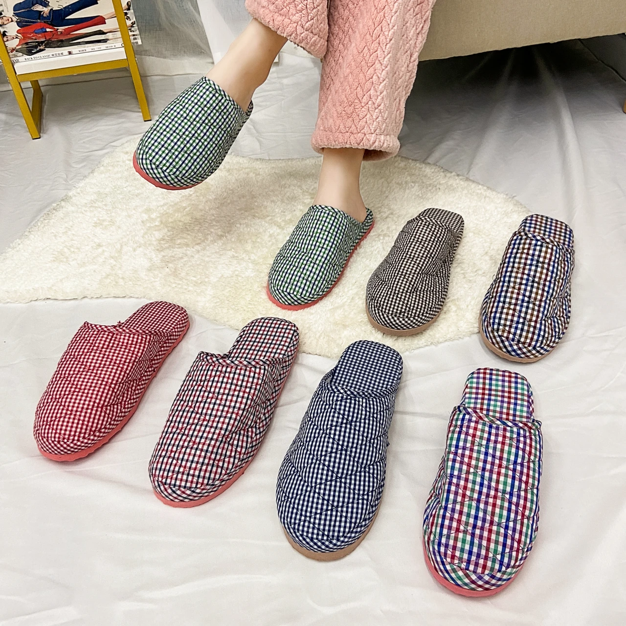Cotton Slippers Women 2021 Fashion Autumn and Winter Indoor Home Household Cute and Comfortable Woolen Cotton Slippers Unisex
Cotton Slippers Women 2021 Fashion Autumn and Winter Indoor Home Household Cute and Comfortable Woolen Cotton Slippers Unisex
