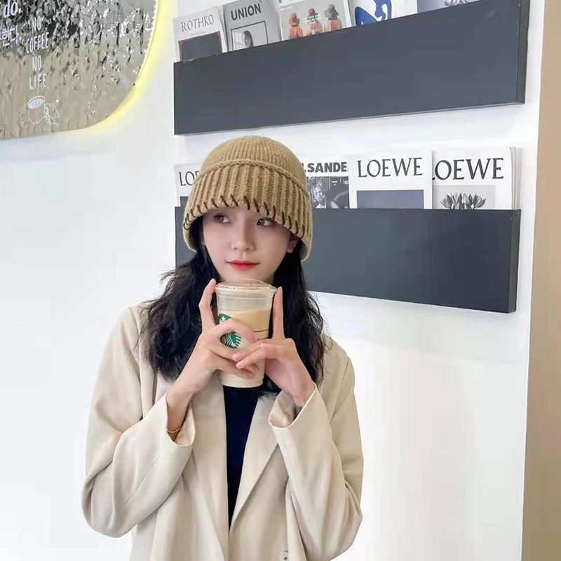 Winter Hats for Woman New Beanies Knitted Fluorescent Hat Girls Autumn Female Beanie Caps Warmer Bonnet Ladies Casual Cap
Winter Hats for Woman New Beanies Knitted Fluorescent Hat Girls Autumn Female Beanie Caps Warmer Bonnet Ladies Casual Cap