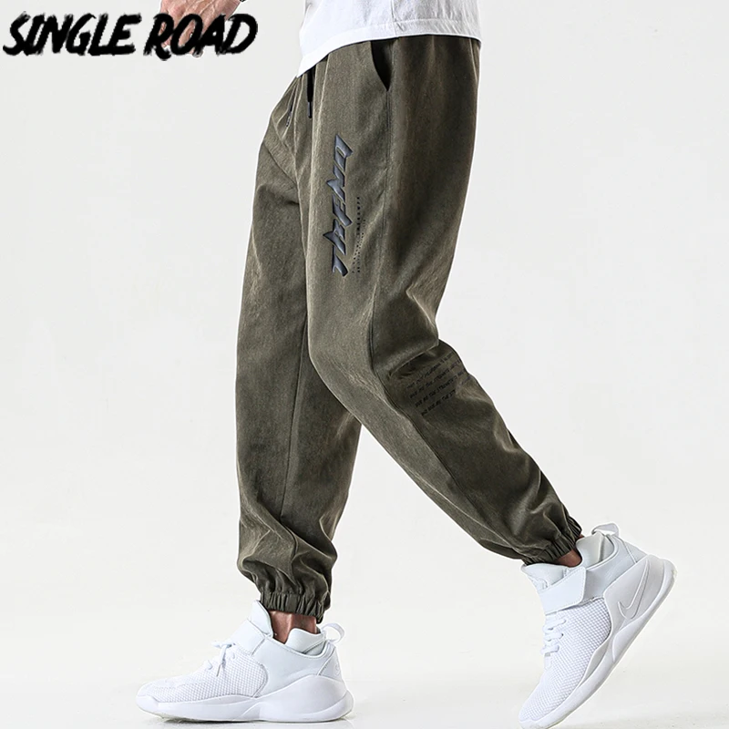 Single Road Mens Sweatpants Joggers Men 2021 Green Hip Hop Harajuku Japanese Streetwear Trousers Male Korean Harem Pants For Men
Single Road Mens Sweatpants Joggers Men 2021 Green Hip Hop Harajuku Japanese Streetwear Trousers Male Korean Harem Pants For Men