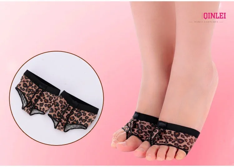 Diamonds Belly Ballet Toe Undies Dance Paws Half Dancer Shoe Size S, M, L and XL
Diamonds Belly Ballet Toe Undies Dance Paws Half Dancer Shoe Size S, M, L and XL