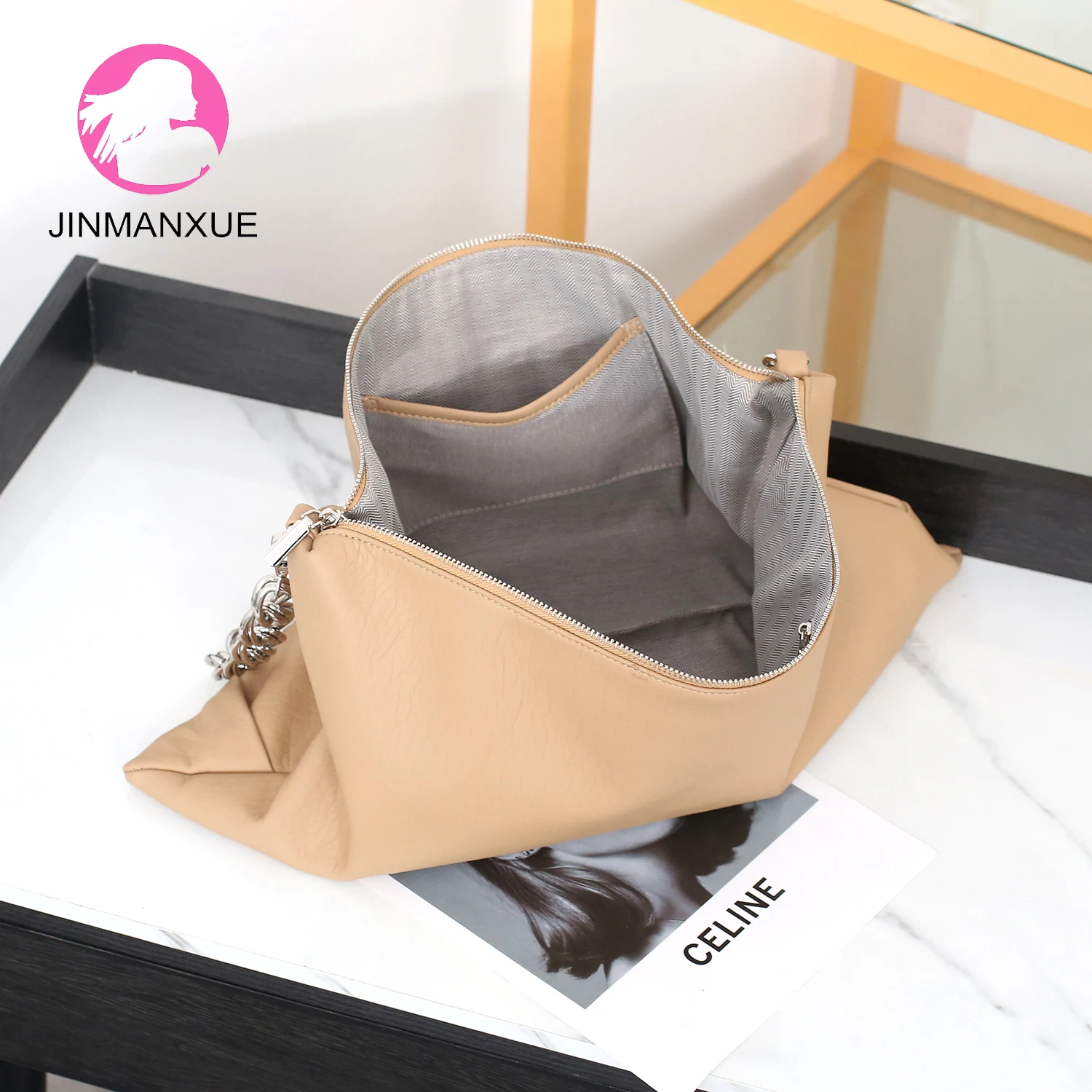 Trend Fashion Chain Underarm Bag Casual Dumpling Handbag Ladies Travel Pleated Crossbody Bag For Women Soft Leather Shoulder Bag
Trend Fashion Chain Underarm Bag Casual Dumpling Handbag Ladies Travel Pleated Crossbody Bag For Women Soft Leather Shoulder Bag