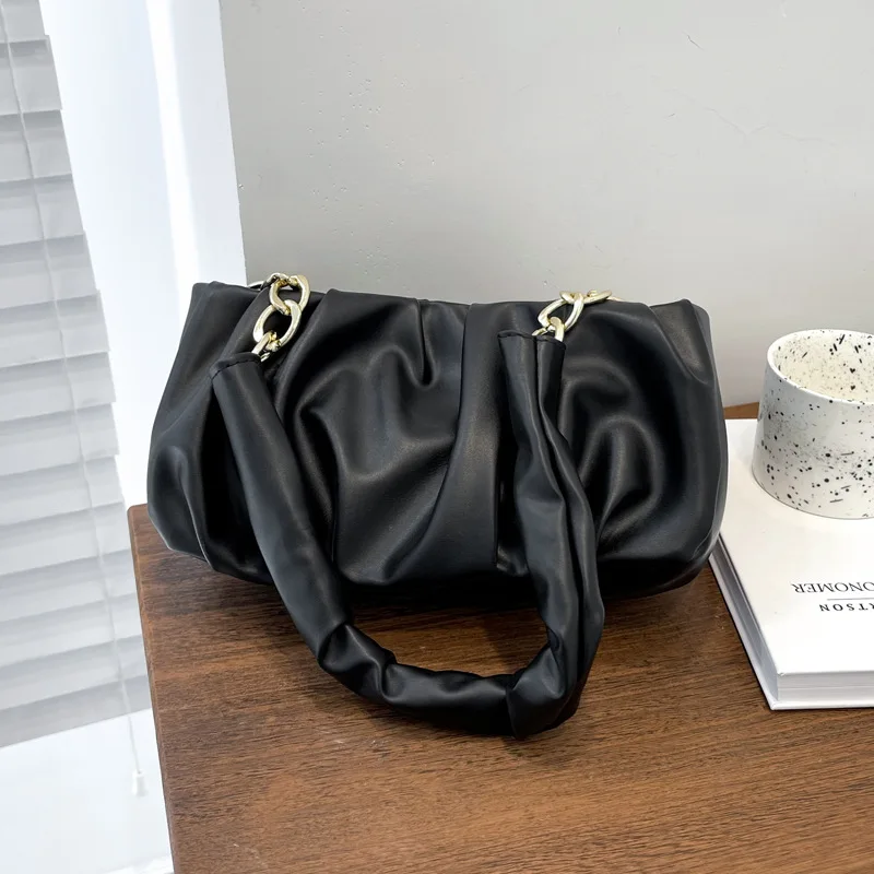 Small bag women's summer shoulder bag 2021new Korean fashion cloud bag Fold bag armpit portable women's bag luxury designer bag
Small bag women's summer shoulder bag 2021new Korean fashion cloud bag Fold bag armpit portable women's bag luxury designer bag