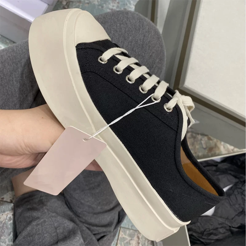 2020 Fashion Thick Bottom Sneakers Women Round Toe Leather Lace-up Flat Canvas Shoes Women White Zapatos de mujer zapatillas
2020 Fashion Thick Bottom Sneakers Women Round Toe Leather Lace-up Flat Canvas Shoes Women White Zapatos de mujer zapatillas