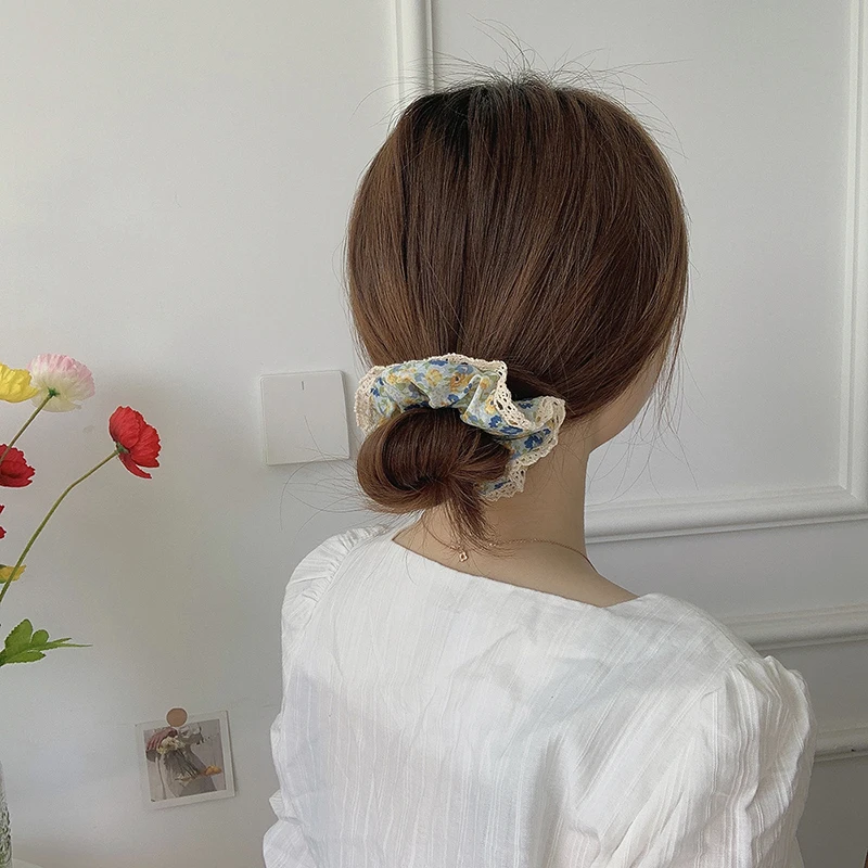 Women Floral Lace Hair Scrunchies Vintage Wild Hair Ring Elastic Rubber Band Girls Fashion Ponytail Scrunchies Hair Accessories
Women Floral Lace Hair Scrunchies Vintage Wild Hair Ring Elastic Rubber Band Girls Fashion Ponytail Scrunchies Hair Accessories