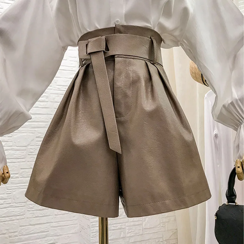 Шорты женские из искусственной кожи, Осень-зима 2021, тонкие, с высокой талией, широкие, с ремнем, KK1195 
Шорты женские из искусственной кожи, Осень-зима 2021, тонкие, с высокой талией, широкие, с ремнем, KK1195