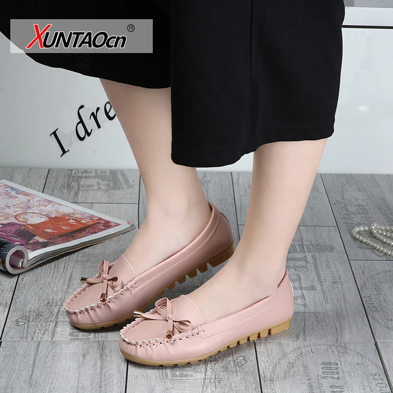 Spring and Summer New Leather Peas Shoes Female Mother Shoes Slope Heel Casual Non-slip White Nurse Shoes Zapatos De Mujer
Spring and Summer New Leather Peas Shoes Female Mother Shoes Slope Heel Casual Non-slip White Nurse Shoes Zapatos De Mujer
