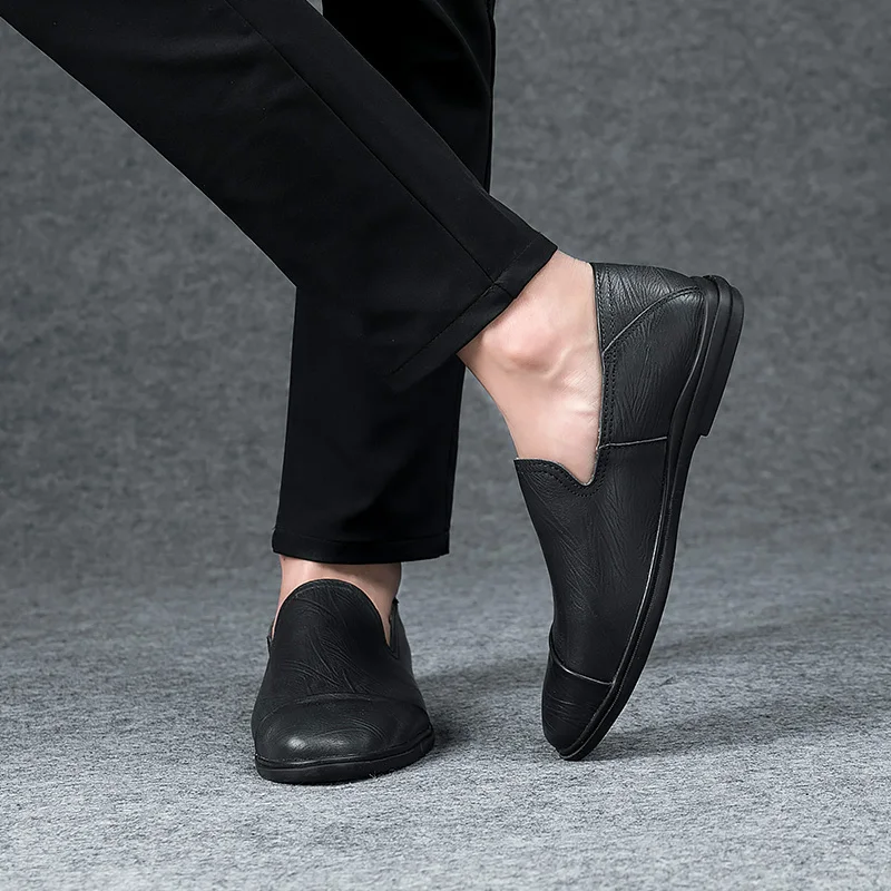 2020 New Men's Shoes Comfortable Men Casual Shoes Genuine Leather Breathable Loafers Slip-on Footwear Walking Driving Shoes 
2020 New Men's Shoes Comfortable Men Casual Shoes Genuine Leather Breathable Loafers Slip-on Footwear Walking Driving Shoes
