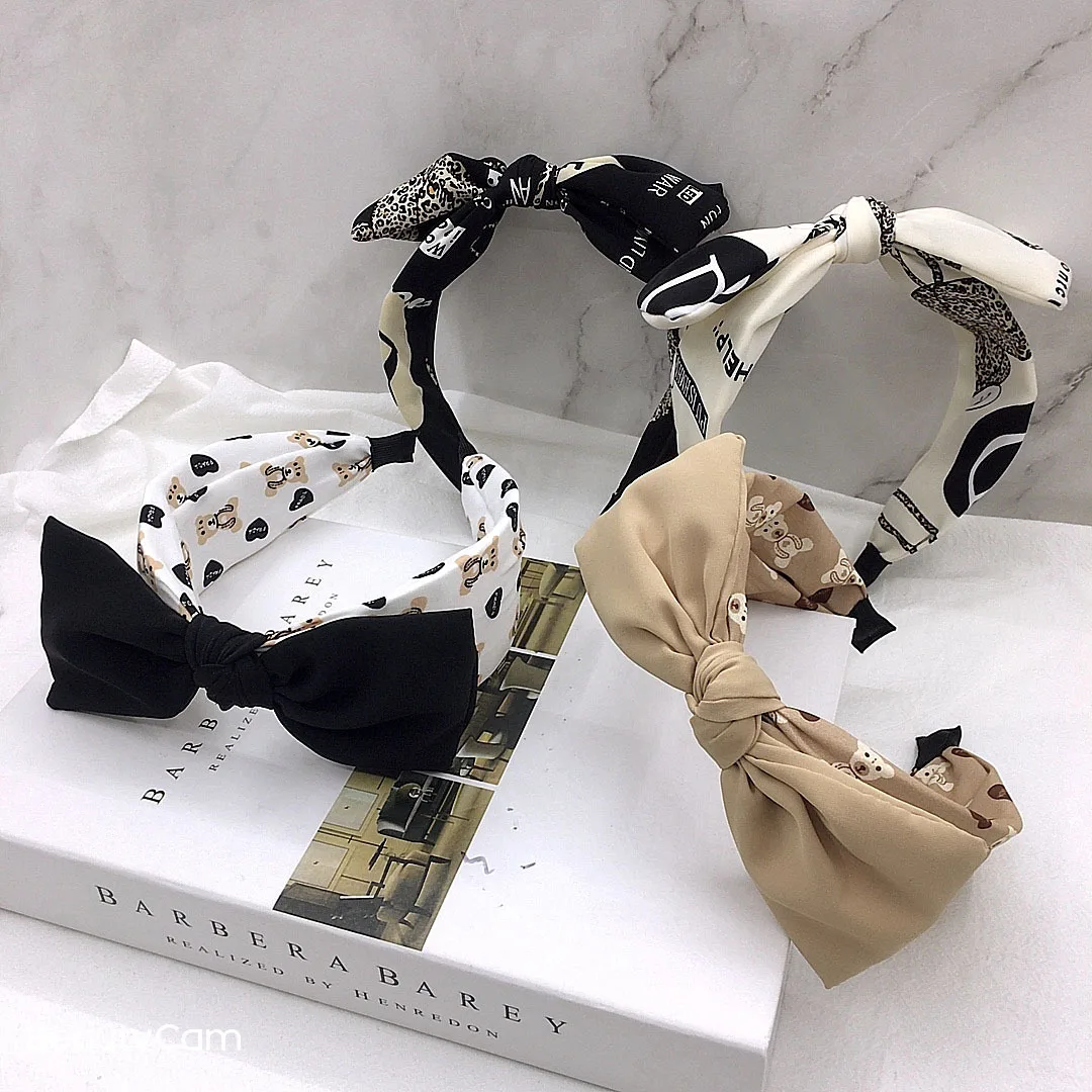 Бант корейский новый узел для женщин простой винтажный широкий край любовь медведь повязка для волос
Бант корейский новый узел для женщин простой винтажный широкий край любовь медведь повязка для волос