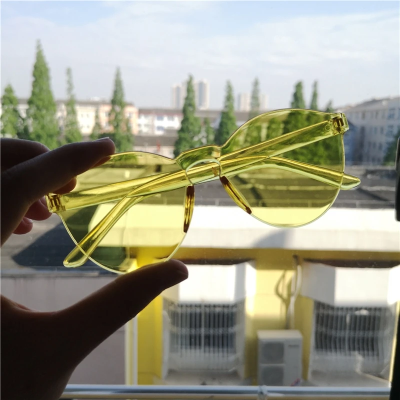 Korean fashion rimless sunglasses Fashion net red same round sunglasses personality transparent Sunglasses
Korean fashion rimless sunglasses Fashion net red same round sunglasses personality transparent Sunglasses
