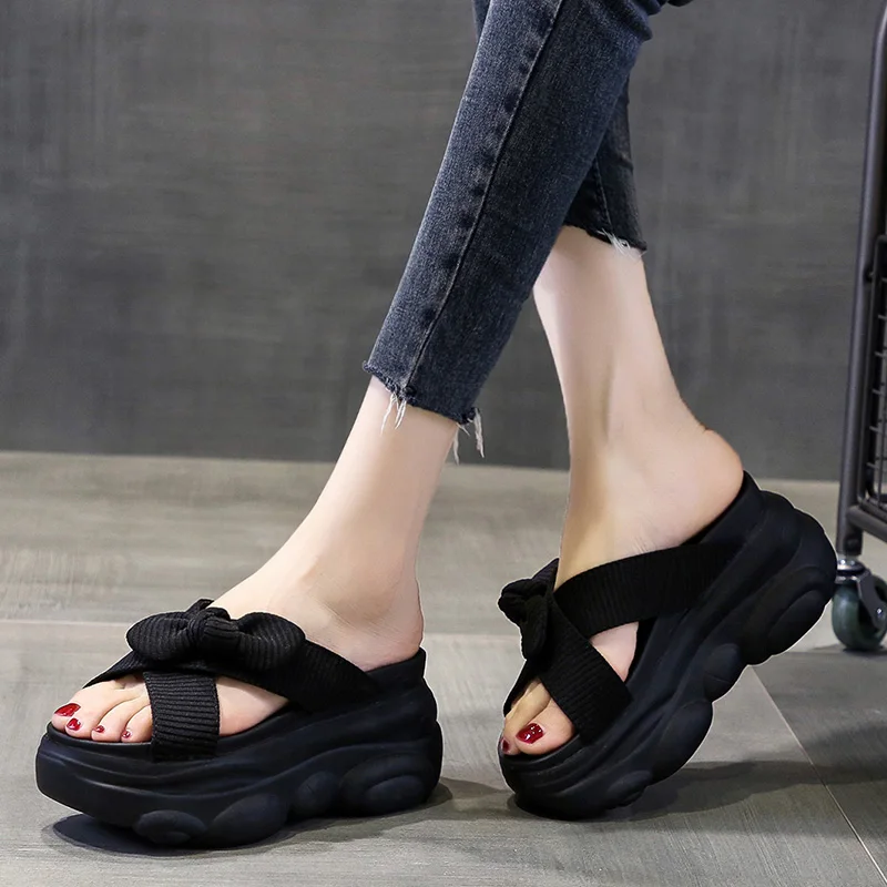 Increased Internal Female Shoes Slippers Heels Luxury Slides Platform 2021 High Flat Designer Bonded Leather Fabric PU Cotton
Increased Internal Female Shoes Slippers Heels Luxury Slides Platform 2021 High Flat Designer Bonded Leather Fabric PU Cotton