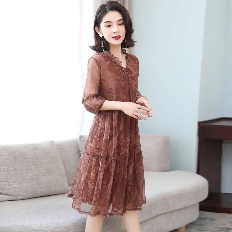 2021 Summer V Neck Floral Print Party Dress Women Elegant Half Sleeve Dress Casual Loose Beach Dresses Vestidos Plus Size
2021 Summer V Neck Floral Print Party Dress Women Elegant Half Sleeve Dress Casual Loose Beach Dresses Vestidos Plus Size