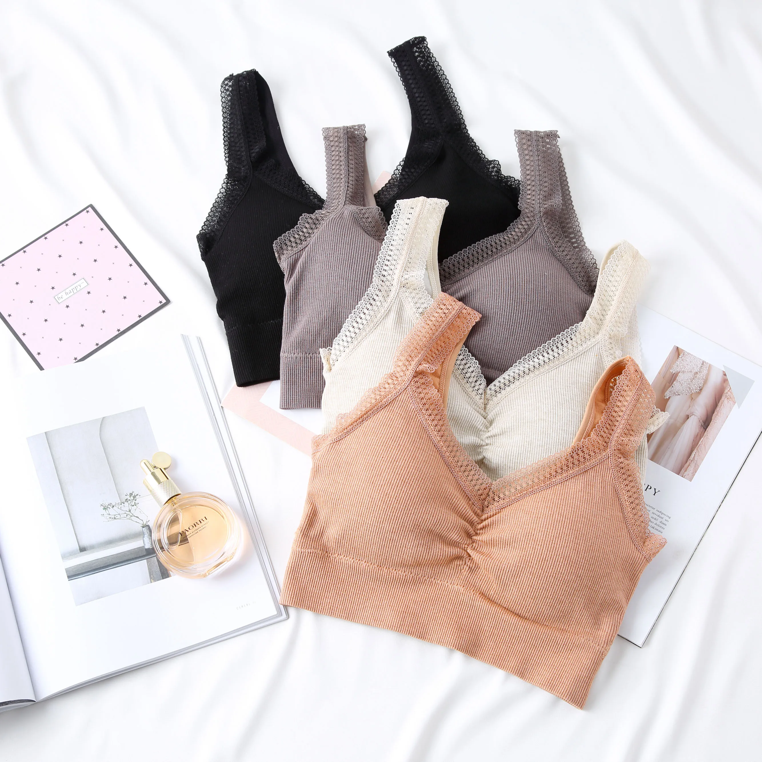 new women comfotableFloral Lace Bras for Women Sexy Lingerie Beauty Back Bralette Wire Free Thin Underwear Push Up Bra
new women comfotableFloral Lace Bras for Women Sexy Lingerie Beauty Back Bralette Wire Free Thin Underwear Push Up Bra