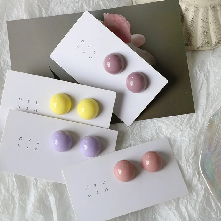 2021new fashion candy color round resin earrings jewelry cute and sweet everyday all-match sports ear clip women's earrings
2021new fashion candy color round resin earrings jewelry cute and sweet everyday all-match sports ear clip women's earrings