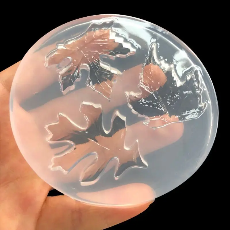 1 PC Cute Maple Leaves Pendant DIY Silicone Molds Resin Casting Craft Jewelry Making Tools Making Jewelry Decoration
1 PC Cute Maple Leaves Pendant DIY Silicone Molds Resin Casting Craft Jewelry Making Tools Making Jewelry Decoration