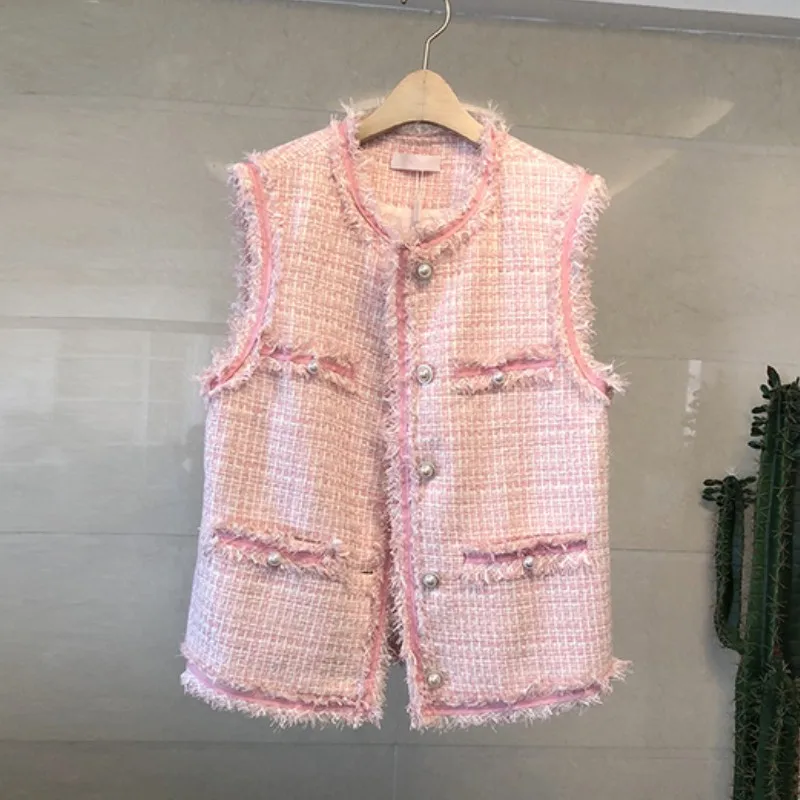 2022 Runway Autumn Winter small fragrance Tweed sleeveless women's Coat ladies O-Neck pearl Single Breasted Tassel Vest Top
2022 Runway Autumn Winter small fragrance Tweed sleeveless women's Coat ladies O-Neck pearl Single Breasted Tassel Vest Top