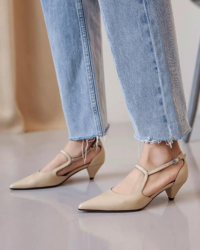 Ladies Shoes Women Low Heels Pointy Toe Mary Jane Shoes Hollow Out Breathable Slip-on Office Casual Business Dress Shoes Women
Ladies Shoes Women Low Heels Pointy Toe Mary Jane Shoes Hollow Out Breathable Slip-on Office Casual Business Dress Shoes Women