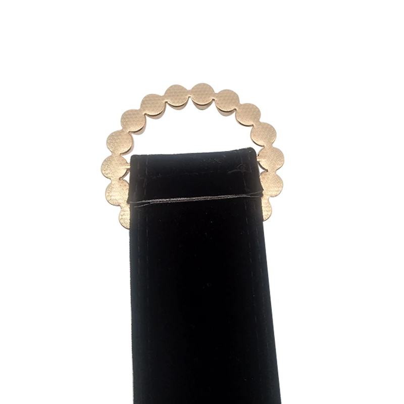 Classic velvet pearl wide 5.5 cm belts for women soft fashion high waist cummerbunds free size high quality
Classic velvet pearl wide 5.5 cm belts for women soft fashion high waist cummerbunds free size high quality