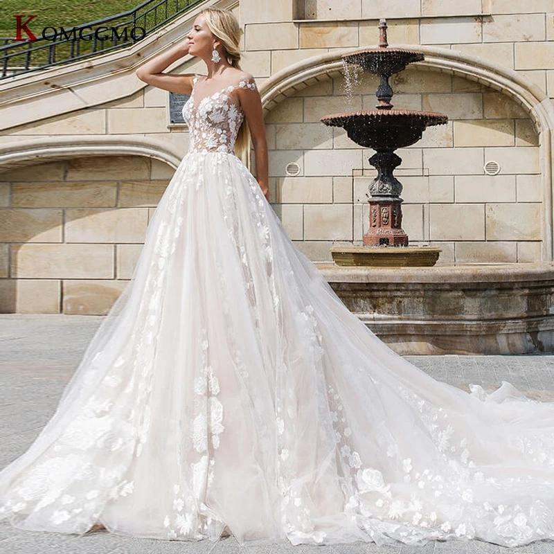 Vestidos De Novia 2021 Hot Sale Cathedral Train Embroidery Appliques Tulle Bridal Gown Elegant Illusion O-Neck Wedding Dress
Vestidos De Novia 2021 Hot Sale Cathedral Train Embroidery Appliques Tulle Bridal Gown Elegant Illusion O-Neck Wedding Dress